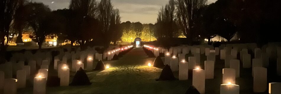 bougies sur tombes militaires